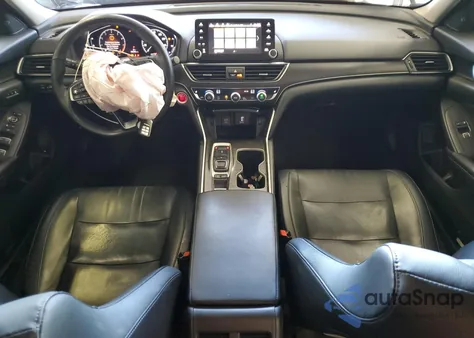 2018 Honda Accord Exl z USA, uszkodzony, nr VIN 1HGCV2F64JA023302